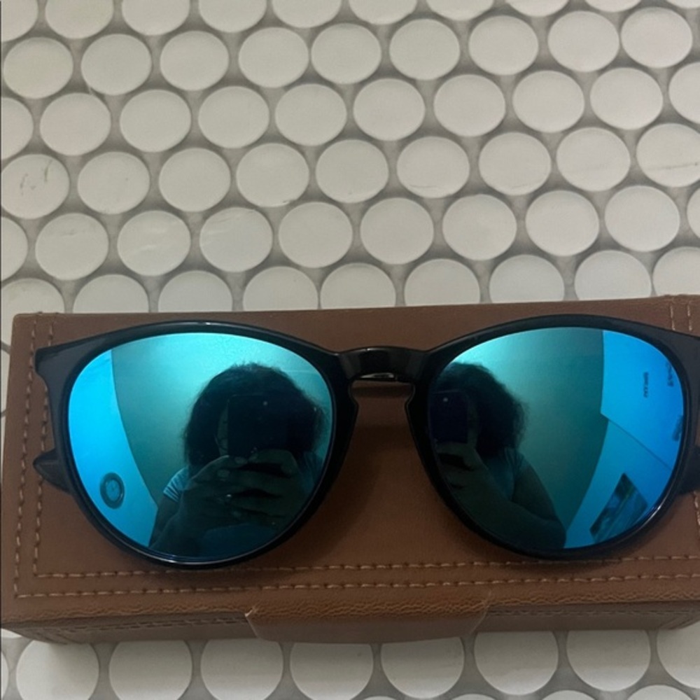 Sungait Stylish Black and Blue Sunglasses